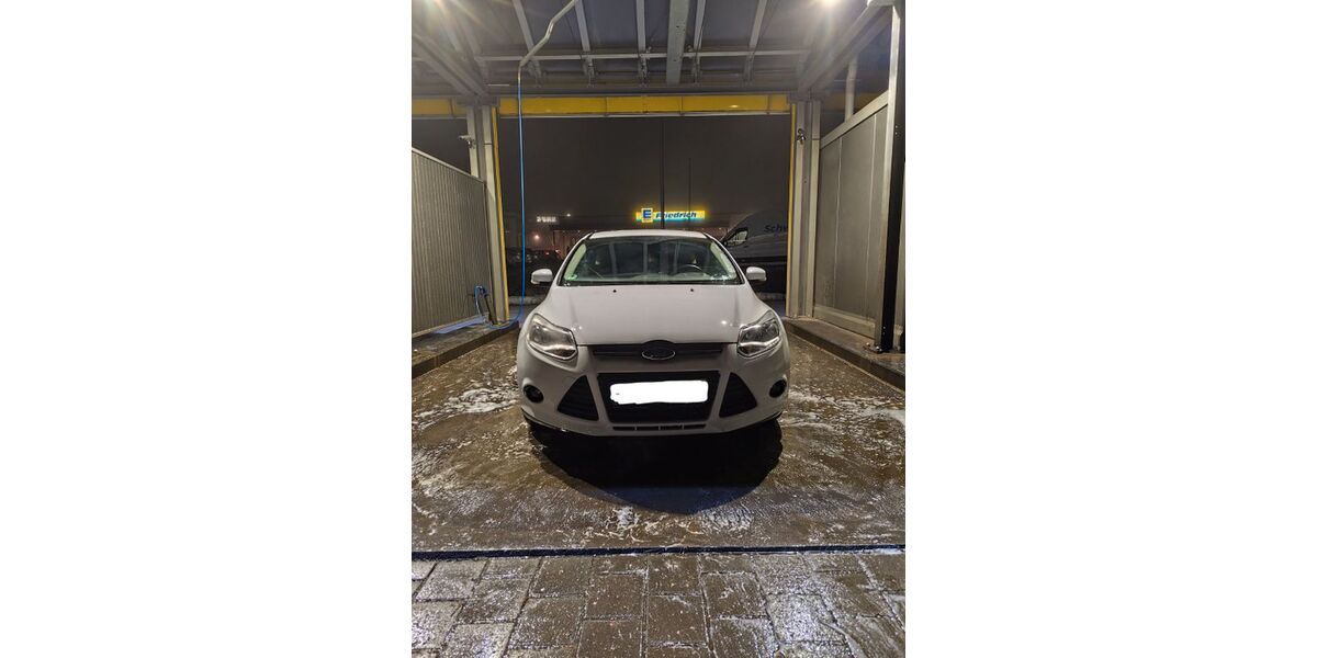 Ford Focus 151.300 km 4.000 &euro; Sonnenbühl 72820
