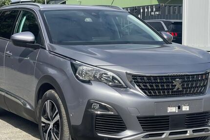 Peugeot 5008 144.000 km 13.500 € Berlin 12107