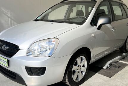 Kia Carens 200.000 km 2.640 € Dresden 01067