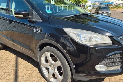 Ford Kuga 111.500 km 5.900 &euro; Saarlouis 66740