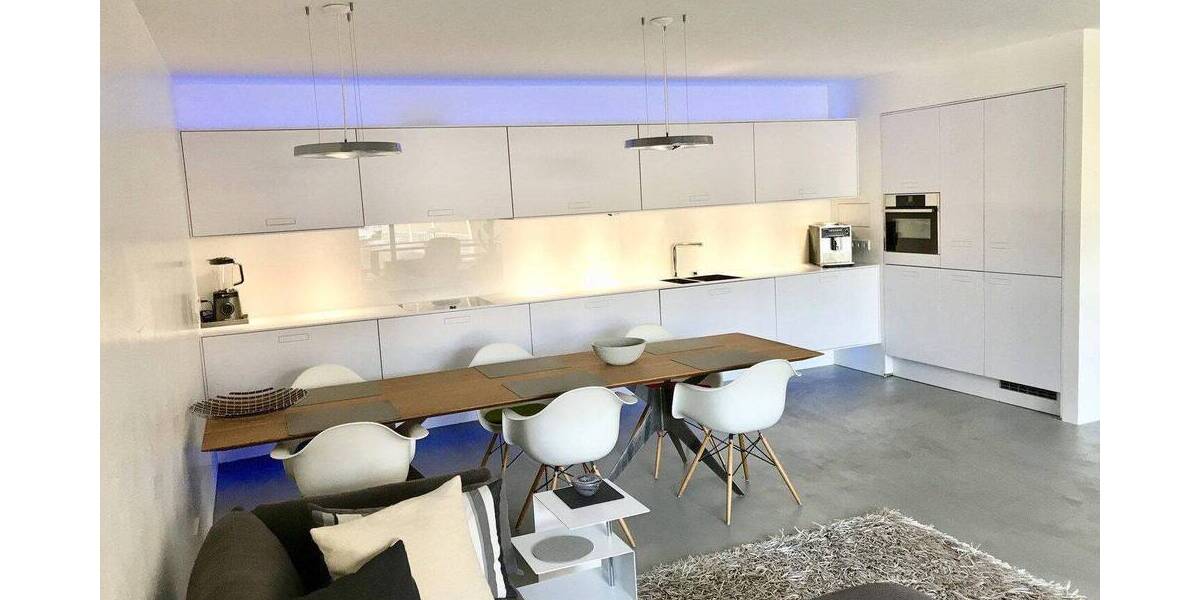 Etagenwohnung Stuttgart Mitte - 3 Zimmer, 105 m&sup2;, 2.200&euro; | Angebot:26840391