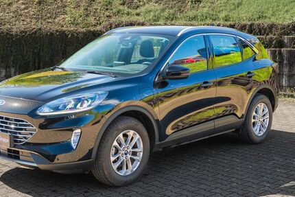 Ford Kuga 51.795 km 23.450 &euro; Illingen 66557