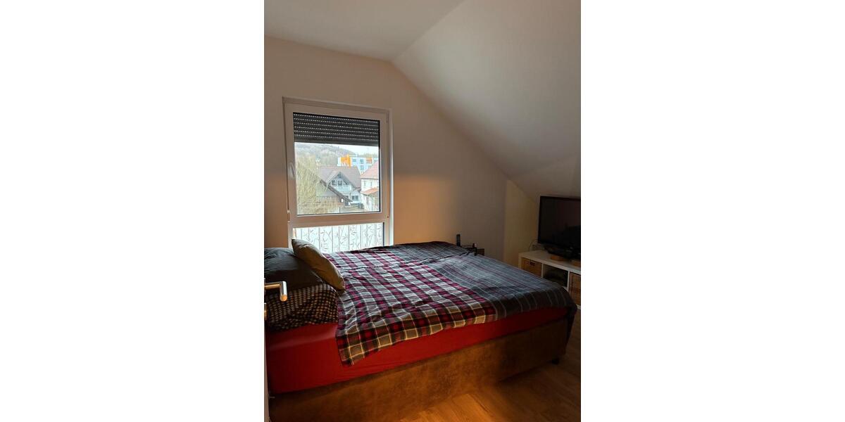 Dachgeschoßwohnung Neuhof - 3 Zimmer, 74 m&sup2;, 800&euro; | Angebot:25351557