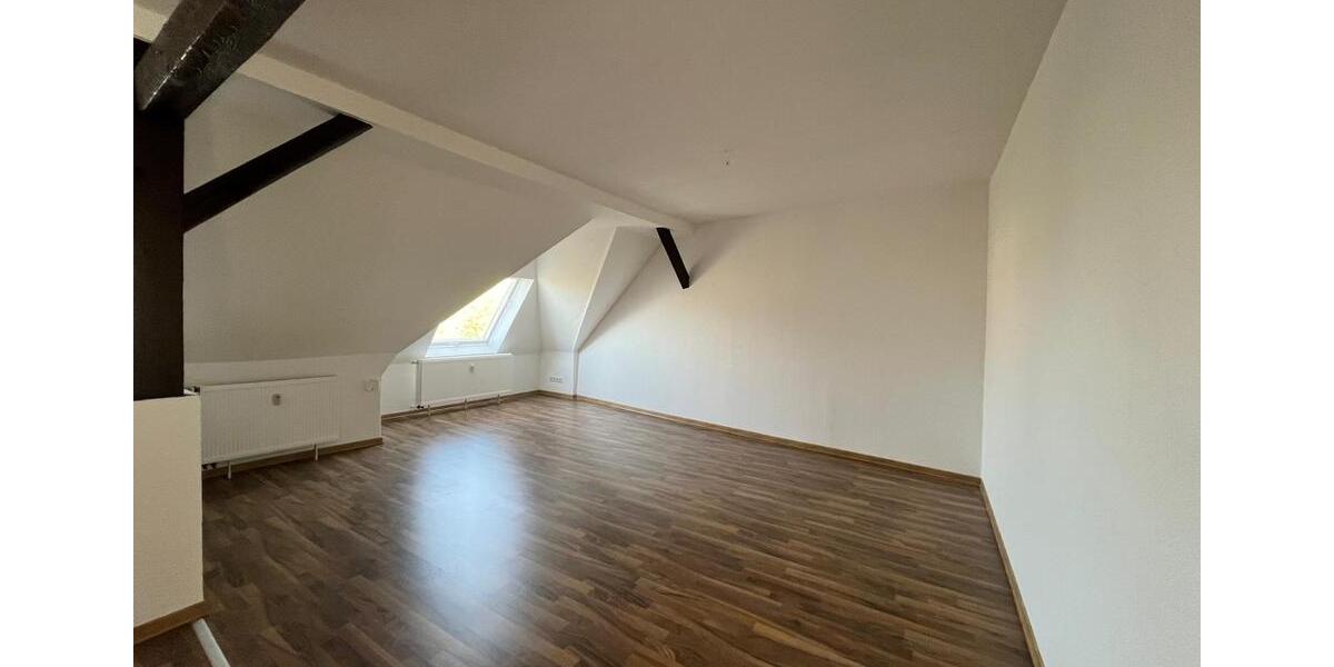 Dachgeschoßwohnung Bitterfeld-Wolfen Bitterfeld - 3 Zimmer, 75 m&sup2;, 550&euro; | Angebot:26337106