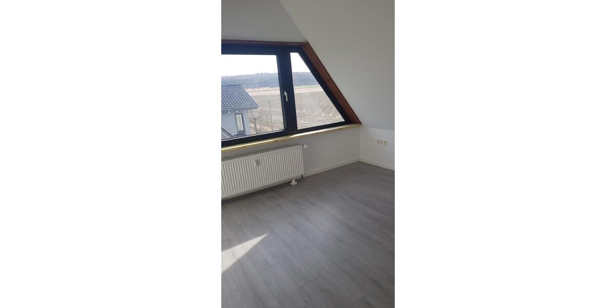 Etagenwohnung Nordstemmen - 4.5 Zimmer, 103 m&sup2;, 875&euro; | Angebot:25397234