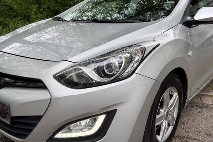 Hyundai i30 129.976 km 5.700 &euro; Essen 45276