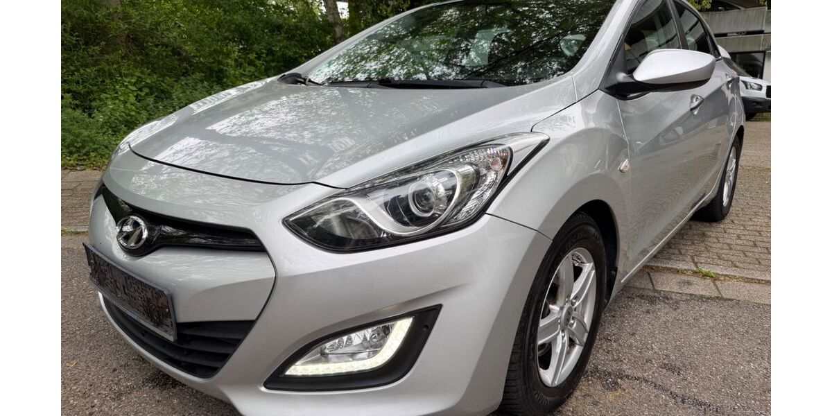 Hyundai i30 129.976 km 5.700 &euro; Essen 45276