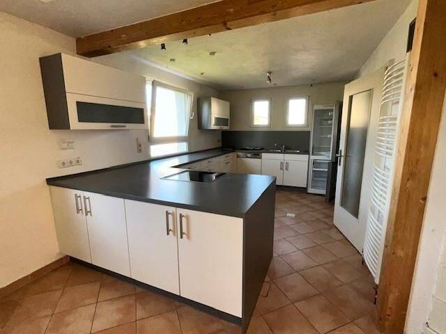 Einfamilienhaus Sankt Georgen im Schwarzwald Stadtgebiet - 7 Zimmer, 200 m&sup2;, 356.000&euro; | Angebot:26787023