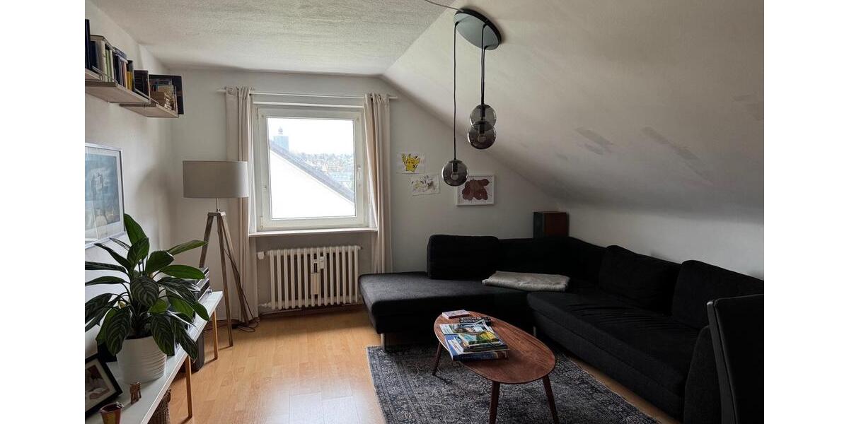 Dachgeschoßwohnung Würzburg Steinbachtal - 3 Zimmer, 75 m&sup2;, 830&euro; | Angebot:25332242