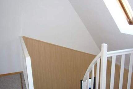 Kleines Haus in ruhiger Straße Nähe Grundschule, 5 Zi, Wohnküche, Bad, Loggia, Terrasse 5 zimmer