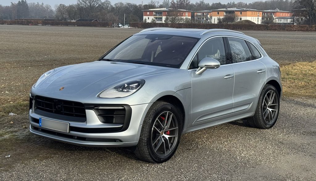 Porsche Macan 30.900 km 73.963 &euro; München 81479