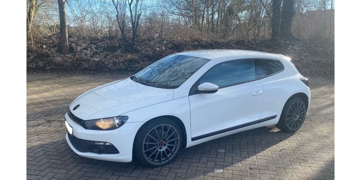 VW Scirocco 144.000 km 8.699 &euro; Edewecht 26188