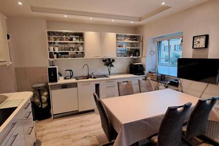 Haus Neunkirchen - 6 Zimmer, 145 m&sup2;, 235.000&euro; | Angebot:26716802