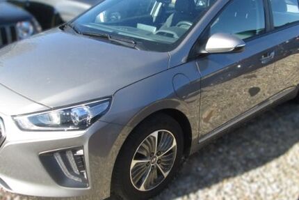 Hyundai IONIQ 28.110 km 17.280 &euro; Elmshorn 25337