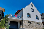 Vielseitiges Mehrfamilienhaus in Sundern - Ruhiges Wohnen mit Potenzial in begehrter Lage 5 zimmer