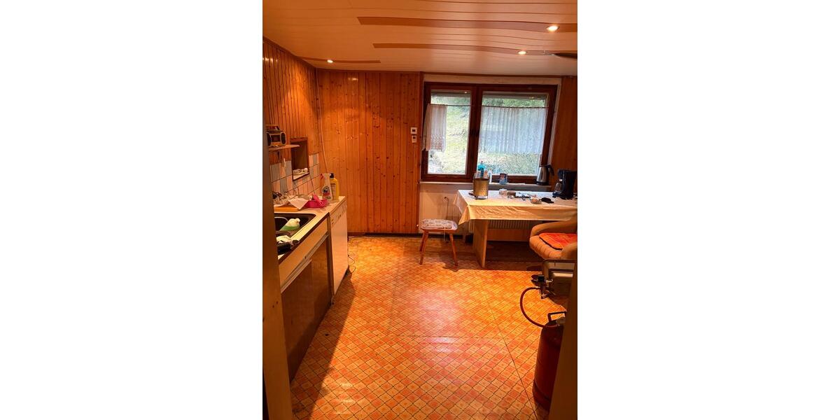 Einfamilienhaus Veilsdorf - 9 Zimmer, 200 m&sup2;, 45.000&euro; | Angebot:25273617