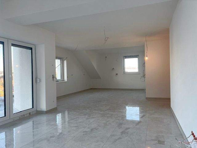 Erstbezug nach Sanierung - 2,5 Zi.DG-WHG mit Gr.Balkon zur Miete in Vöhringen ! 2 zimmer