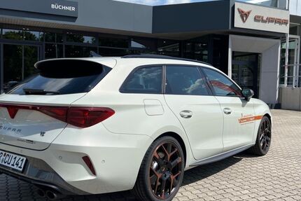 Cupra Leon 8.000 km 42.900 &euro; Görlitz 02828