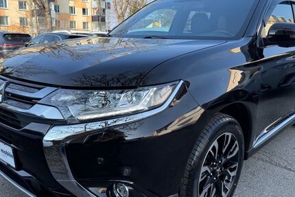 Mitsubishi Outlander 98.650 km 14.999 &euro; München 81243