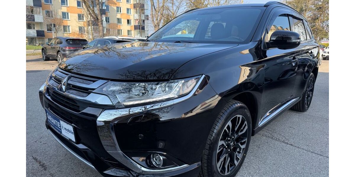 Mitsubishi Outlander 98.650 km 14.999 &euro; München 81243