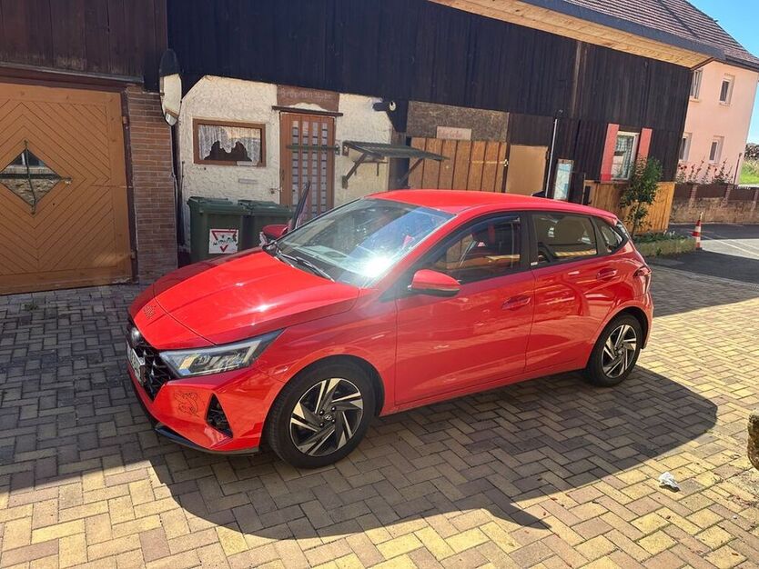 i20