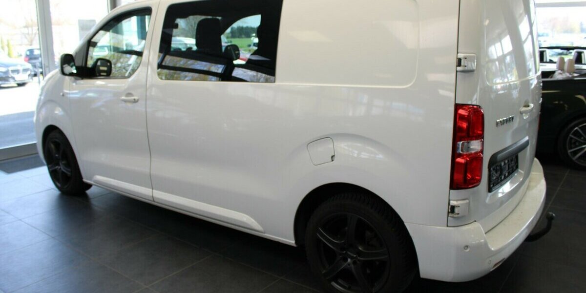 Peugeot Expert Premium EAT6 TwinCab Komfort Plus 137.006 km 15.980 &euro; Euskirchen 53881