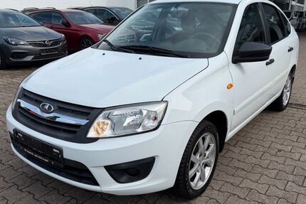 Lada Granta 82.757 km 4.995 &euro; Stuttgart 70597