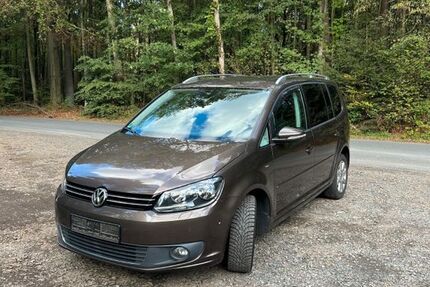 VW Touran 197.500 km 8.600 &euro; Siegburg 53721
