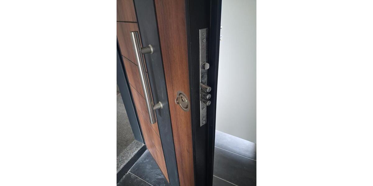 Etagenwohnung Schneeberg - 4 Zimmer, 70 m&sup2;, 455&euro; | Angebot:26168403