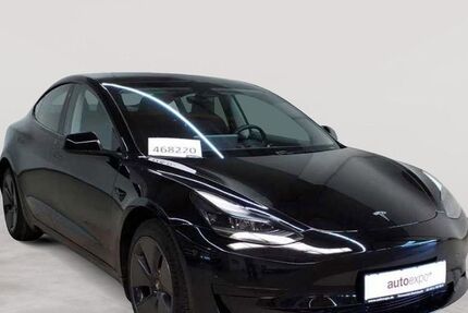 Tesla Model 3 52.299 km 28.290 &euro; Fernwald-Steinbach 35463