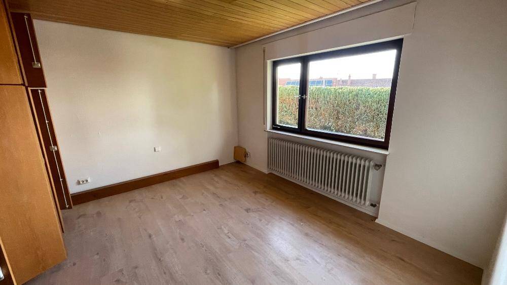 Mehrfamilienhaus, Wohnhaus Weil der Stadt - 6 Zimmer, 132 m&sup2;, 2.300&euro; | Angebot:25690065