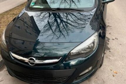 Opel Astra 140.500 km 5.600 &euro; München 80634