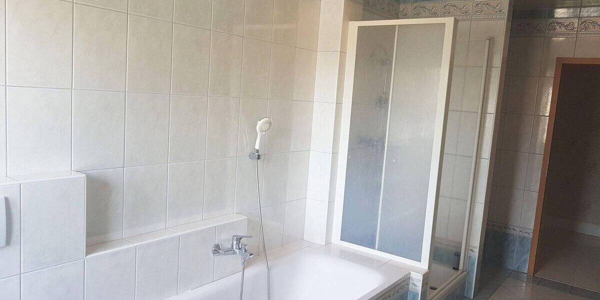 Reihenmittelhaus Lahr - 6 Zimmer, 146 m&sup2;, 469.000&euro; | Angebot:26628097