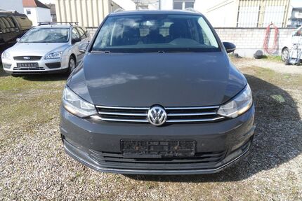 VW Touran 248.754 km 8.900 &euro; Mörfelden Walldorf 64546