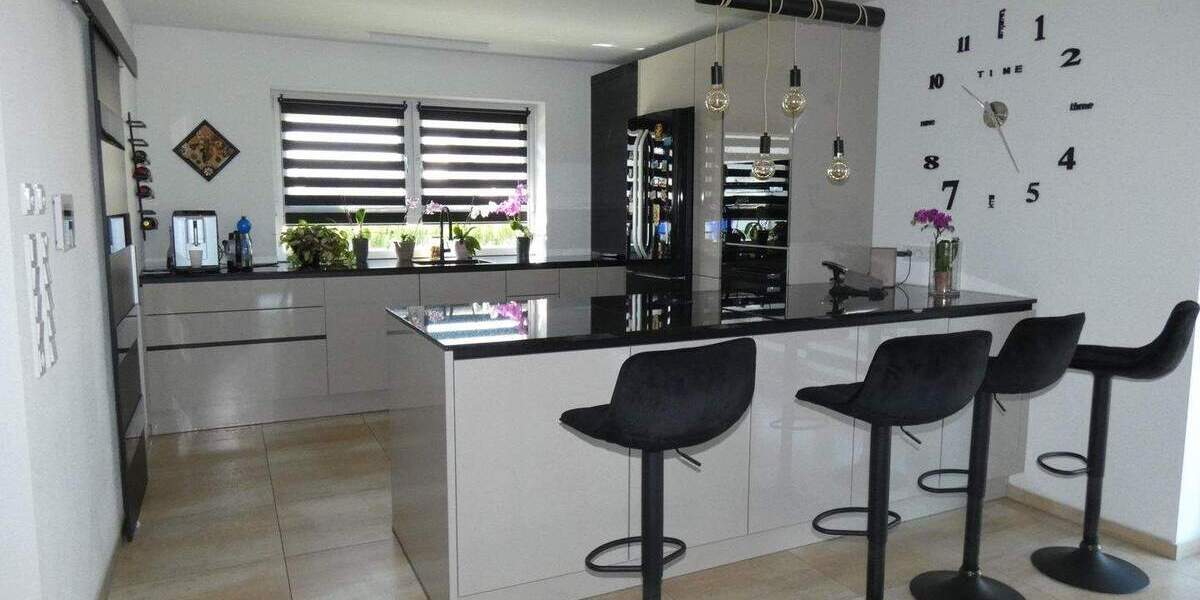 Einfamilienhaus Höchstädt - 5 Zimmer, 182 m&sup2;, 665.000&euro; | Angebot:25743970