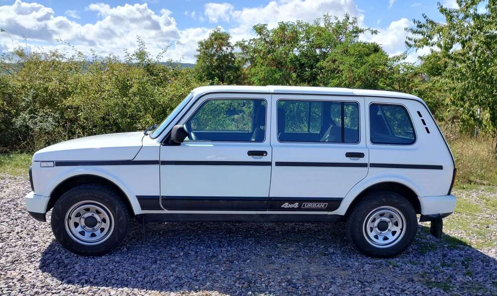 Lada 4x4 50.000 km 13.000 &euro; Haßloch/Pfalz 67454
