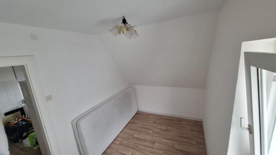Dachgeschoßwohnung Löhne - 2 Zimmer, 45 m&sup2;, 460&euro; | Angebot:26035713