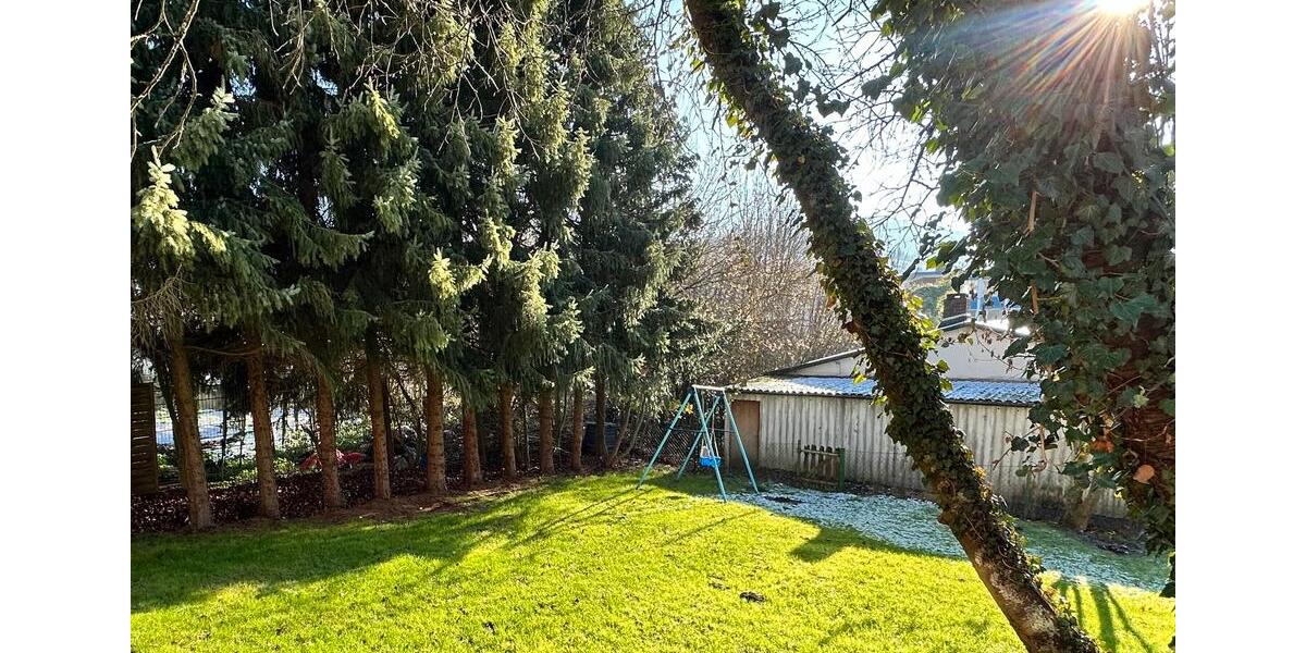 Doppelhaushälfte Hemer - 8 Zimmer, 155 m&sup2;, 1.399&euro; | Angebot:26283572