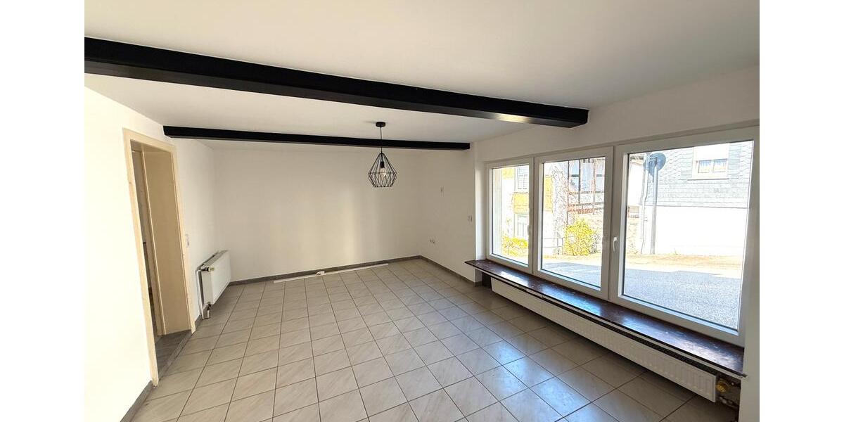 Erdgeschoßwohnung Arnsberg Obereimer - 3 Zimmer, 74 m&sup2;, 500&euro; | Angebot:26310878