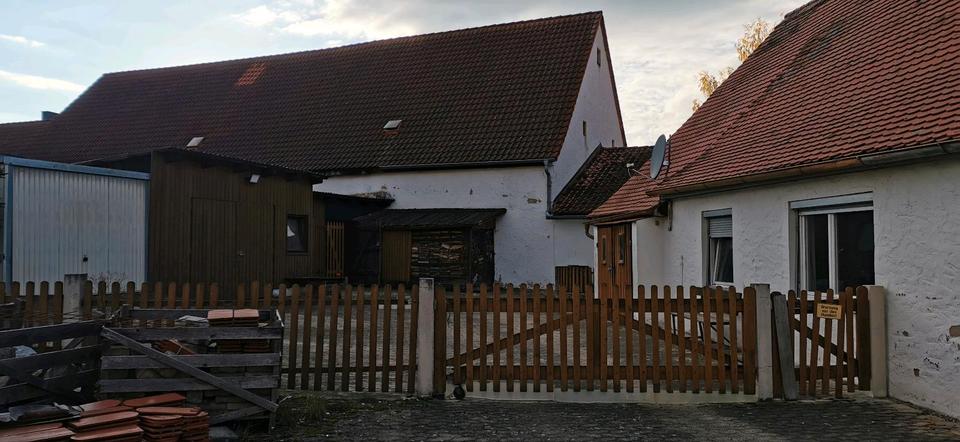 Doppelhaushälfte Treuchtlingen - 11 Zimmer, 184 m&sup2;, 195.000&euro; | Angebot:26820213