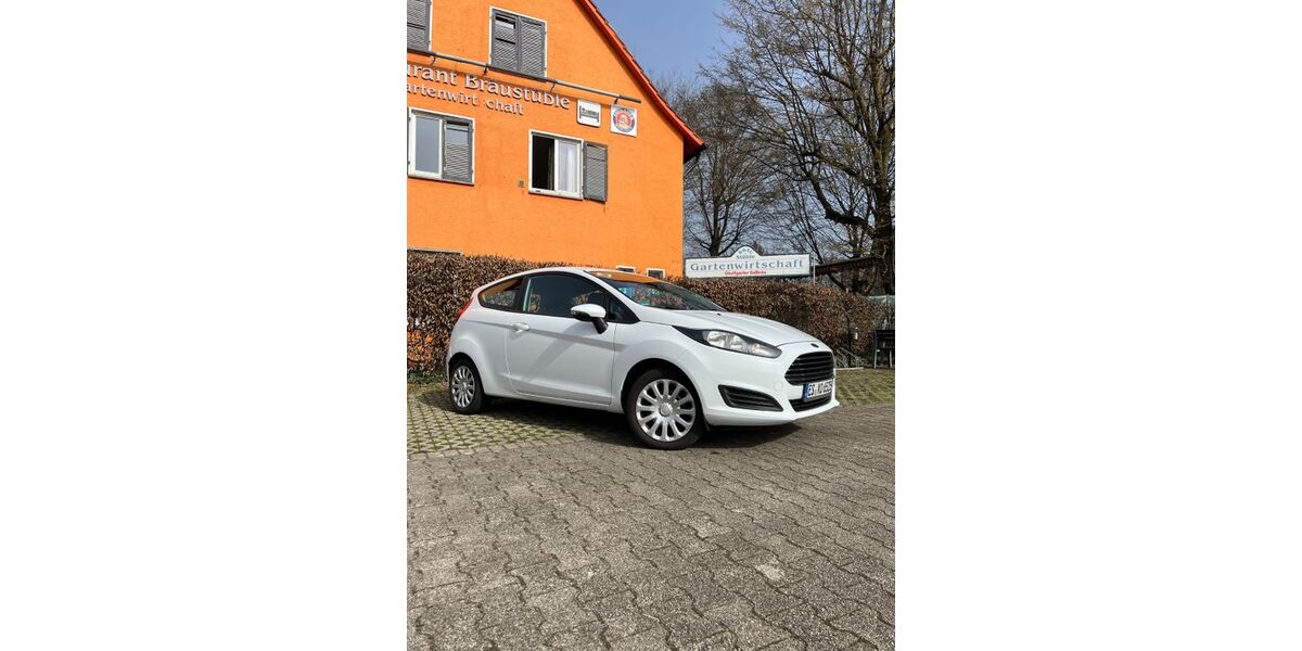 Ford Fiesta 116.130 km 2.500 &euro; Esslingen 73730