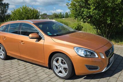 Volvo V60 142.000 km 9.500 &euro; Großpostwitz / O.L. 02692