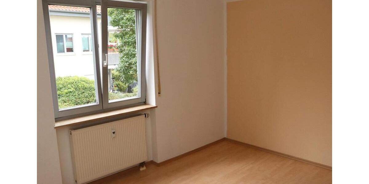 Etagenwohnung Wilkau-Haßlau Haßlau - 3 Zimmer, 69 m&sup2;, 80.000&euro; | Angebot:27045936