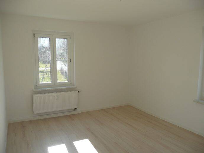 Etagenwohnung Pirna Sonnenstein - 3 Zimmer, 68 m&sup2;, 475&euro; | Angebot:26796359