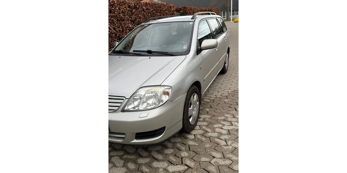 Toyota Corolla 118.000 km 5.800 &euro; Hamburg 22119