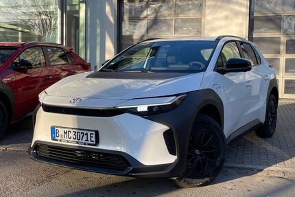 Toyota bZ4X 4.500 km 34.600 € Berlin 13403