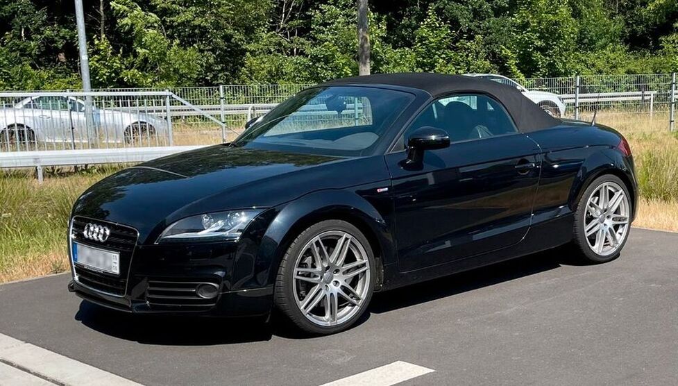 TT