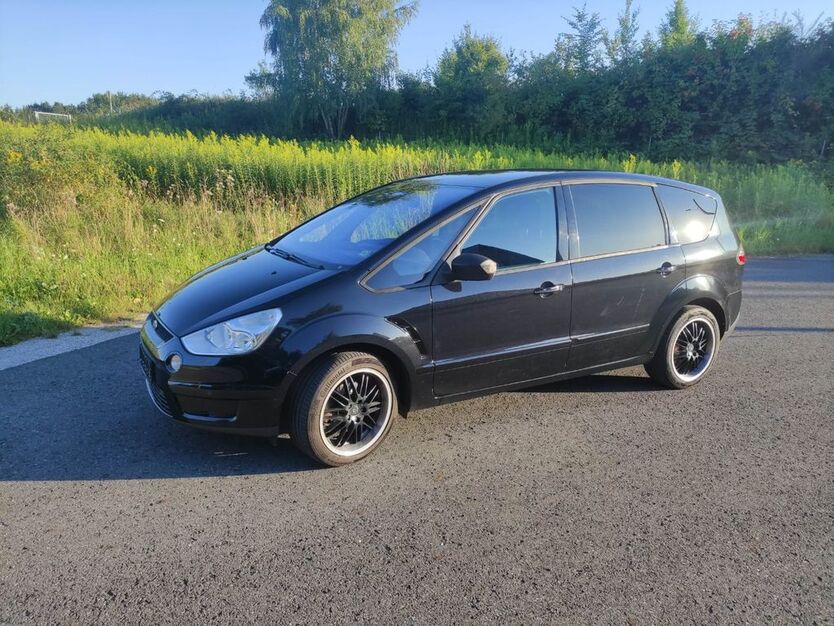Ford S-Max 315.600 km 3.100 € Bielefeld 33659