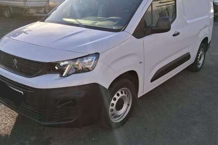 Peugeot Partner 26.000 km 17.990 &euro; Steinbach 61449