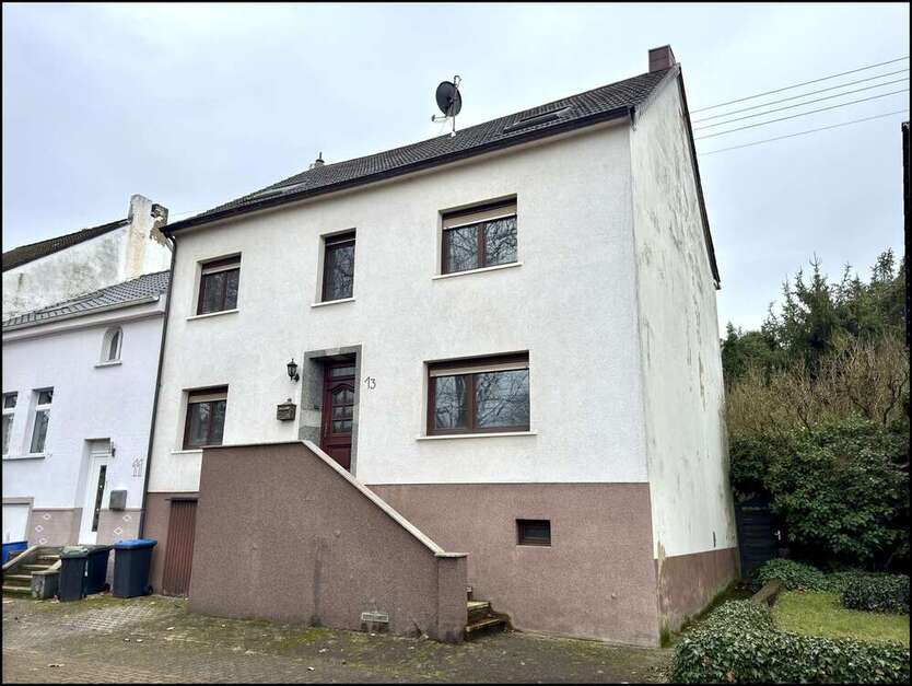 Haus zum Kaufen in Wadgassen Hostenbach 228.000 € 230 m²